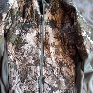 Cabela's Camouflage Lightweight Jacket